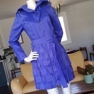 Samuel Dong spring coat